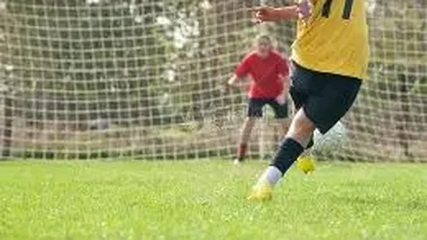 皇马战平贝蒂斯第38轮，本泽马制造险情华金错失破门良机