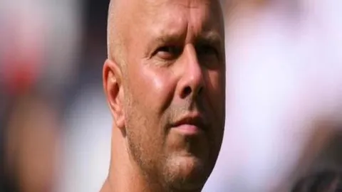 曼联3-0埃弗顿：B费两球助卡瓦尼替补进球首秀